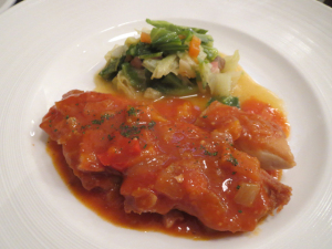 若鶏モモ肉のポワレ　バスク風